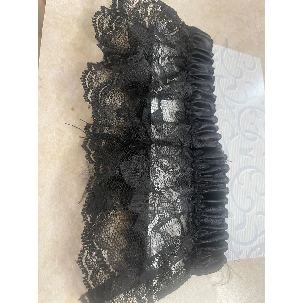 Black  lace and feather Garter